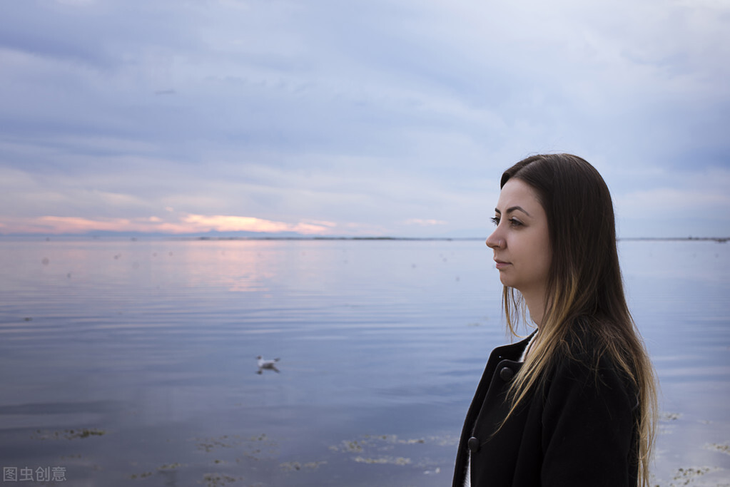 她要回家英语,她要回家了英语