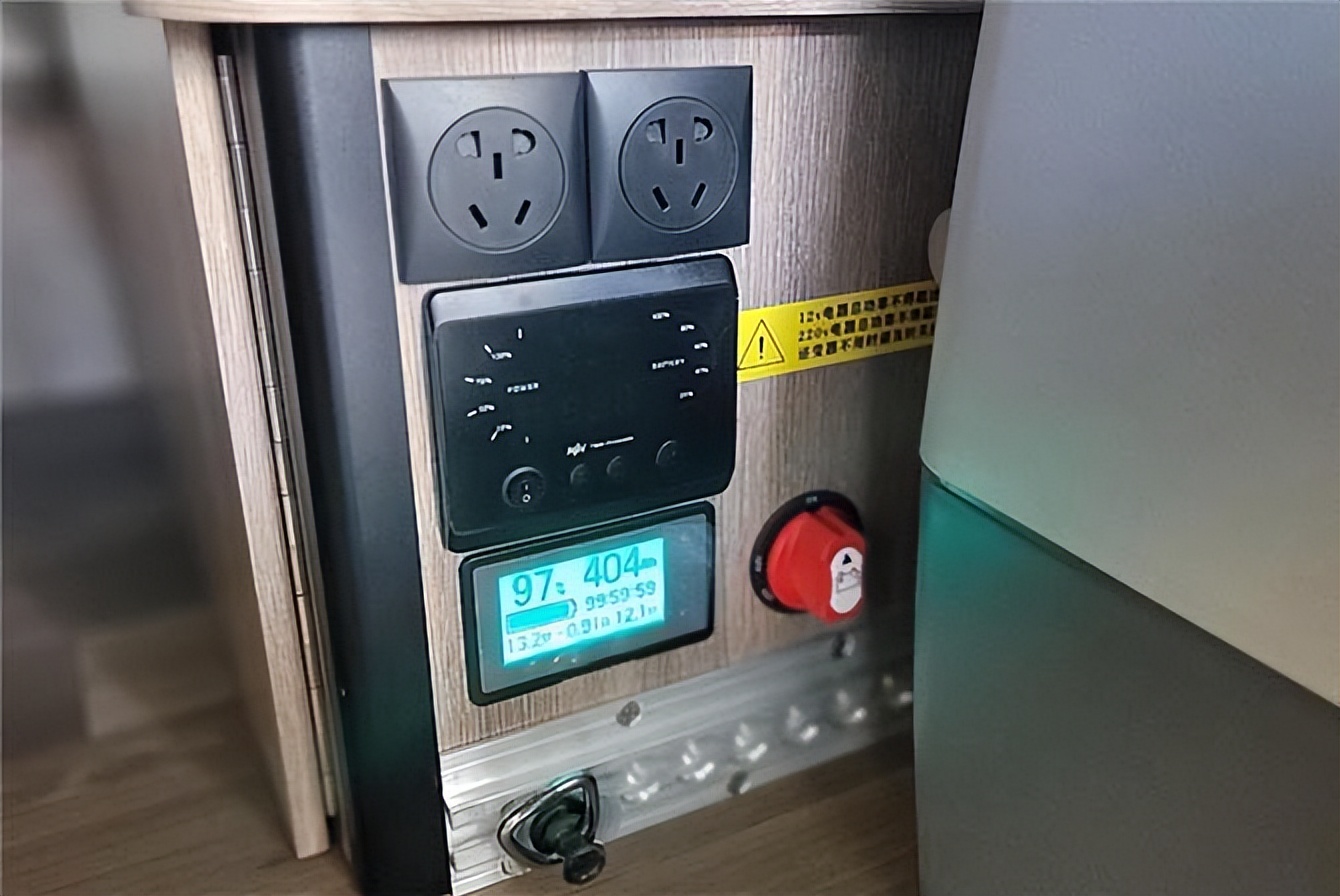 麦卡佰客远征越野房车价格,麦卡越野升顶四驱房车