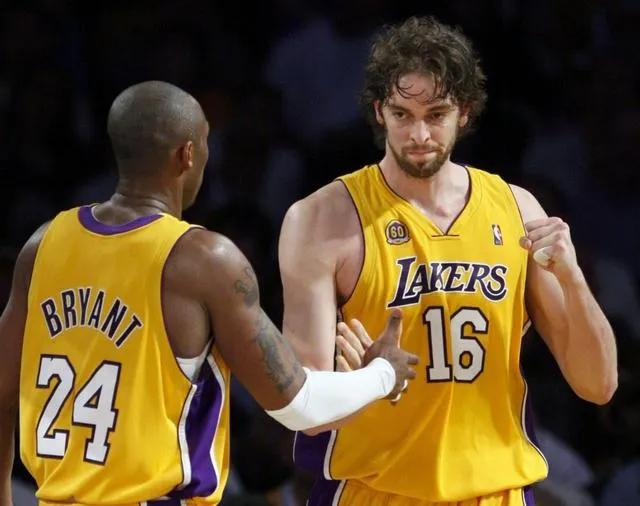 黄曼巴十大经典集锦,开拓者黄曼巴时期阵容