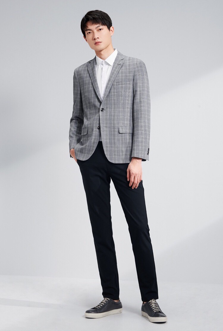 帮你们去海澜之家看了15套西服后发现：不懂西装请别乱穿