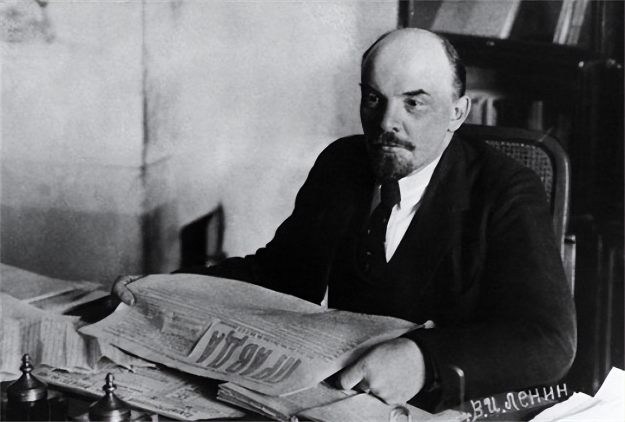 苏联74年，有个问题困扰每一代领导人，却被基辛格看透