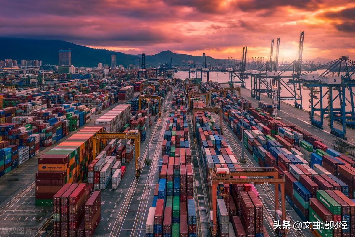 美元加息与人民币降息之间的关系,美元加息与经济危机