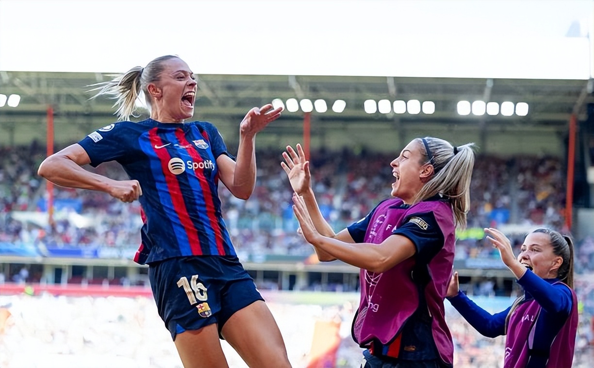 西班牙女足vs英格兰女足大决战,让二追三和零封