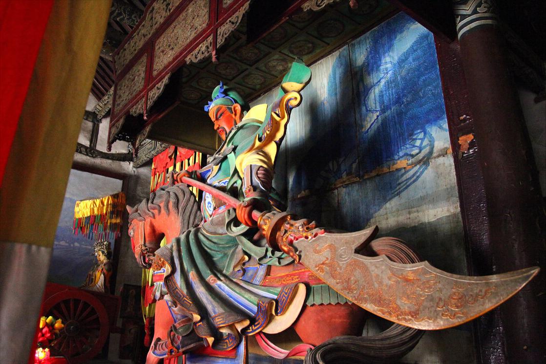 五路财神照财路大年初五迎财神,大年初四是迎灶神和五路财神吗