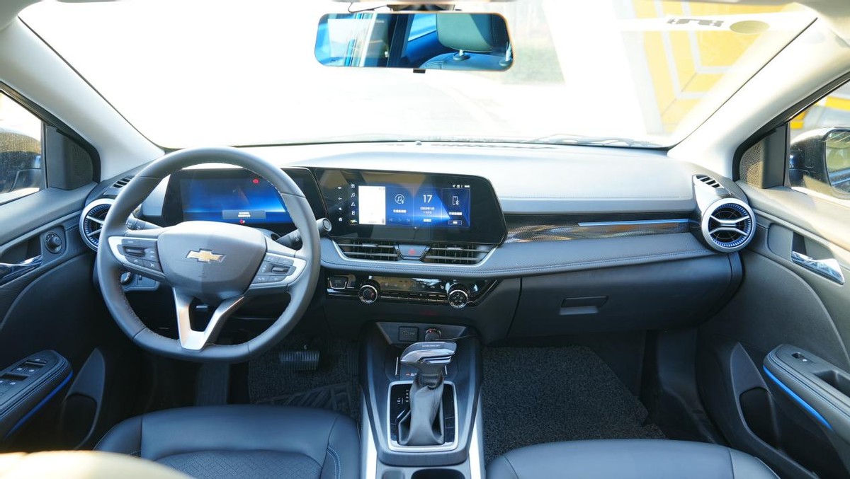 雪佛兰科鲁泽全新试驾视频,试驾雪佛兰科鲁泽新款