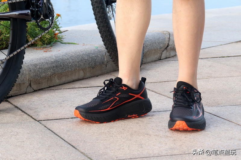 户外跑步要什么环境,什么跑鞋跑得又轻松又不累