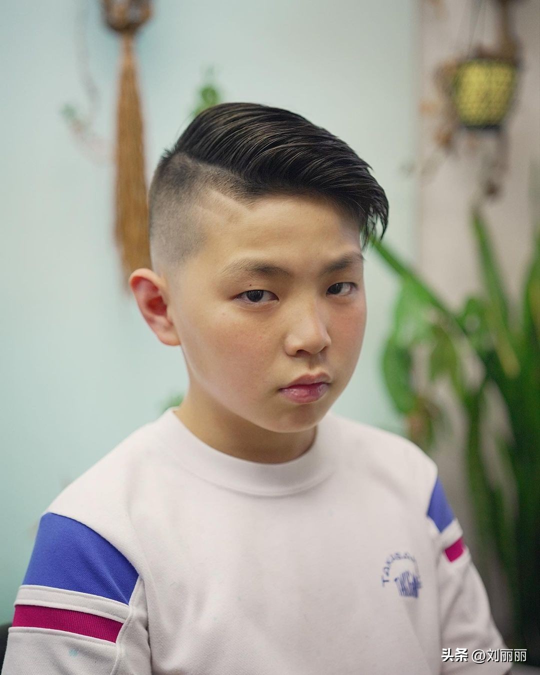 帅气的小男孩有什么帅气的发型,小男孩剪头发最帅的简单发型