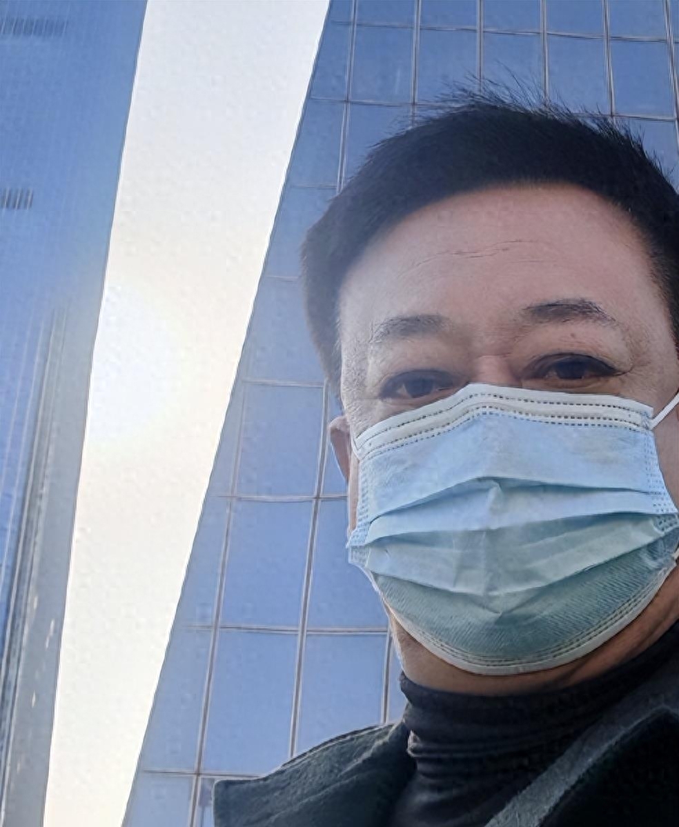 明星主持人朱军简历,央视著名主持人朱军生平简介