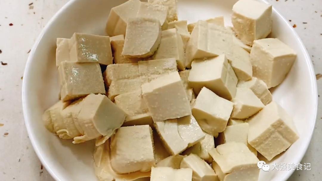 豆腐和它一起炖营养美味贼能下饭,豆腐和它是绝配随便一炖就好吃