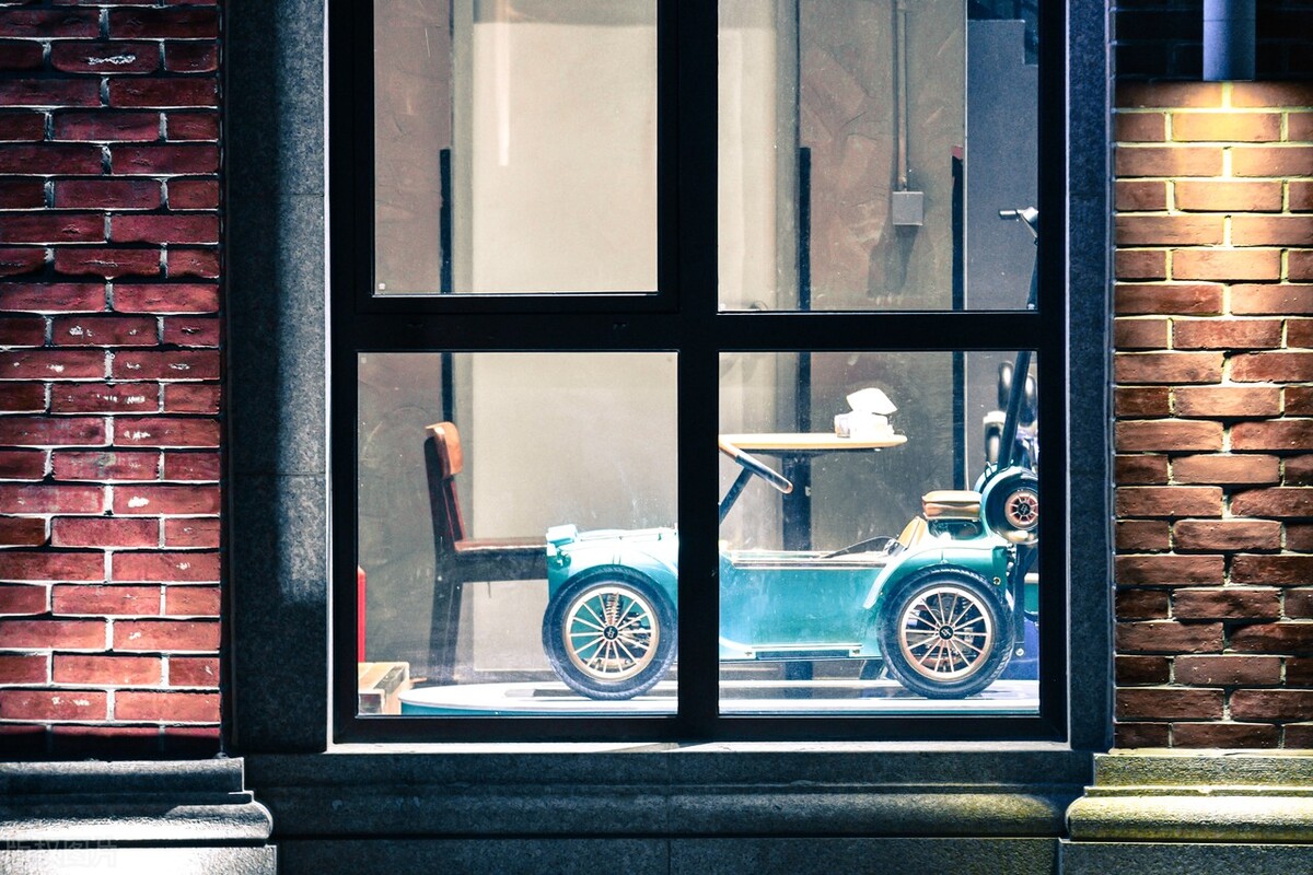 抖音橱窗带货如何运营才是正常的,在抖音卖货先开通小店还是橱窗好