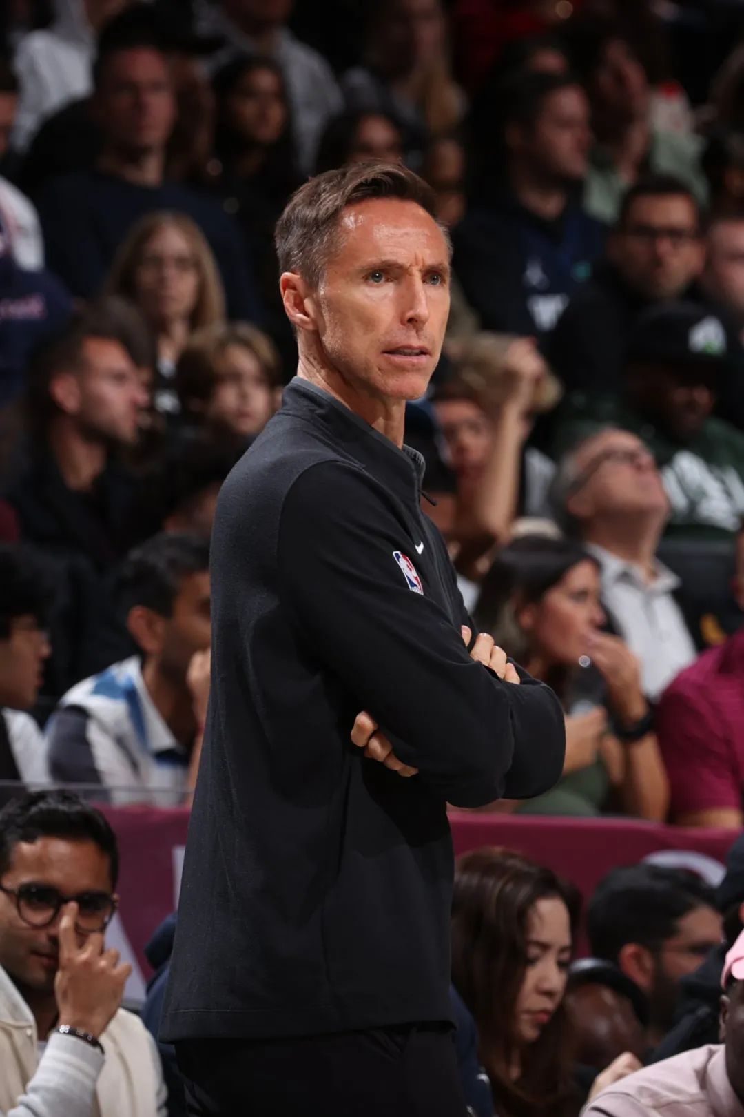 纳什现在是哪个球队教练,纳什当过教练吗