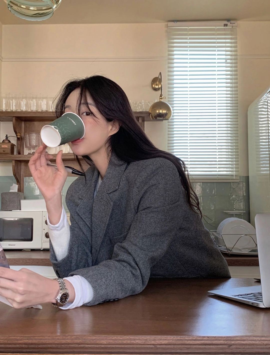 初秋韩国小姐姐温柔风怎么穿,韩国休闲风穿搭女高级感