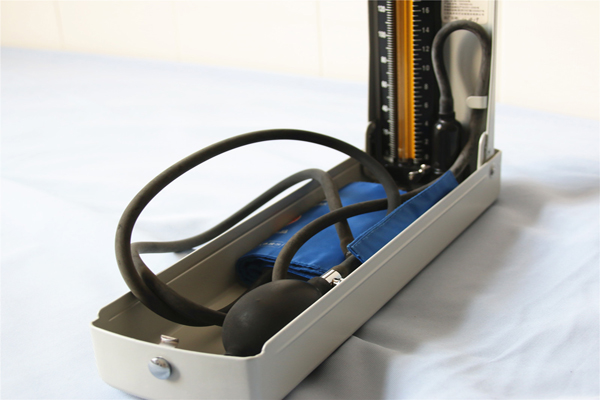 吃降压药会不会造成肾衰竭,长期吃降压药引发肾病