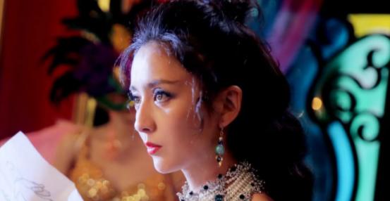 10位颜值巅峰的女星今昔对比,十位素颜女星前后对比