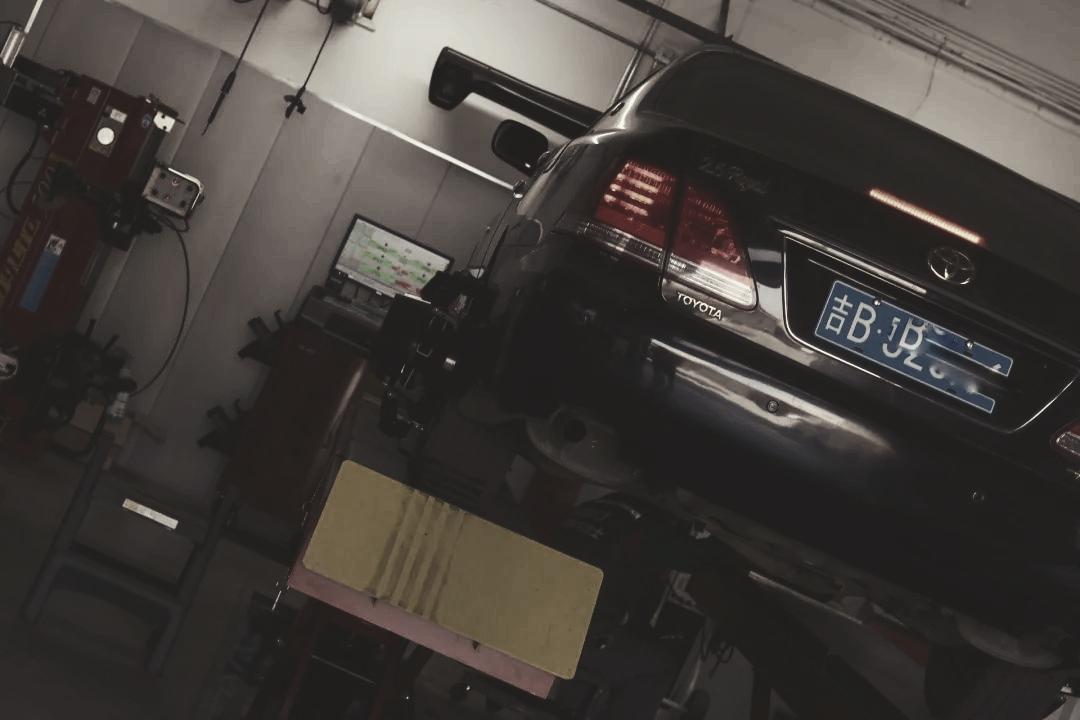 翻新车十二代皇冠修复全过程,12代皇冠25万公里要更换什么