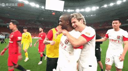 中超最新积分榜蓉城绝杀海港稳居第二山东泰山和北京国安进入前六