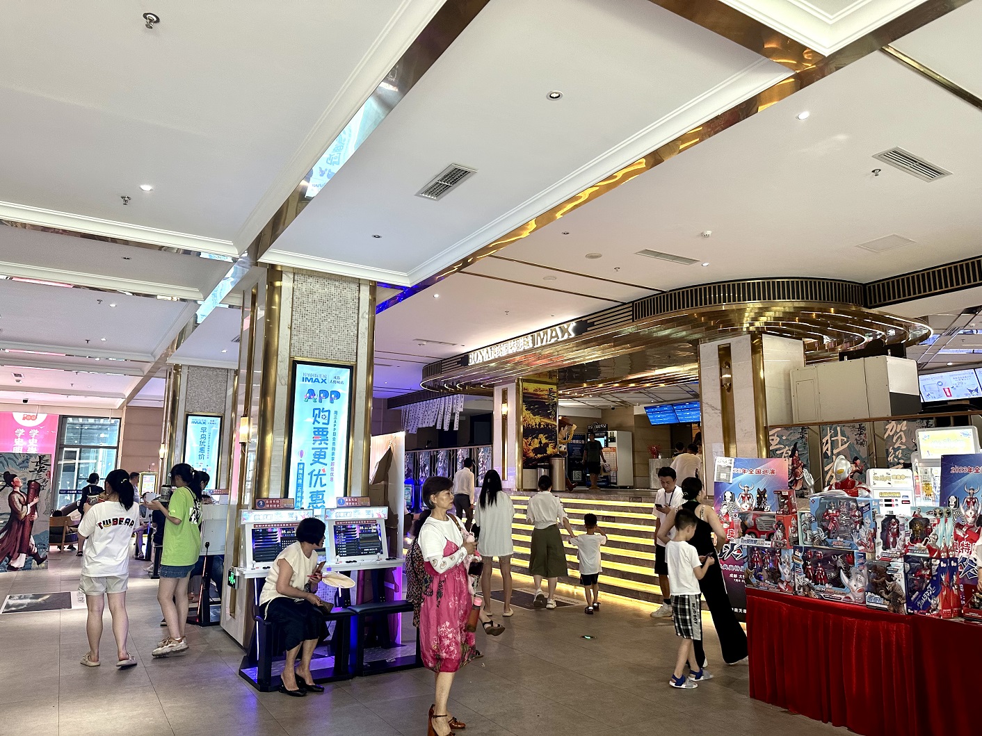 今年暑期档电影排片表,新片扎堆暑期档影院如何解决排片