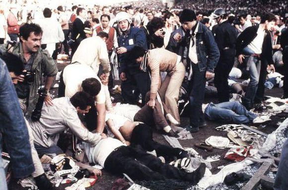 足球比赛最严重的受伤事件,足球比赛10大惨案