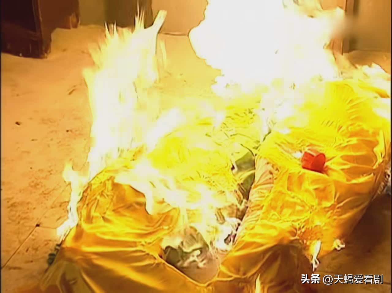 《洗冤录2》“悍妇”终不及“绿茶”，被陷害落得一尸两命的下场