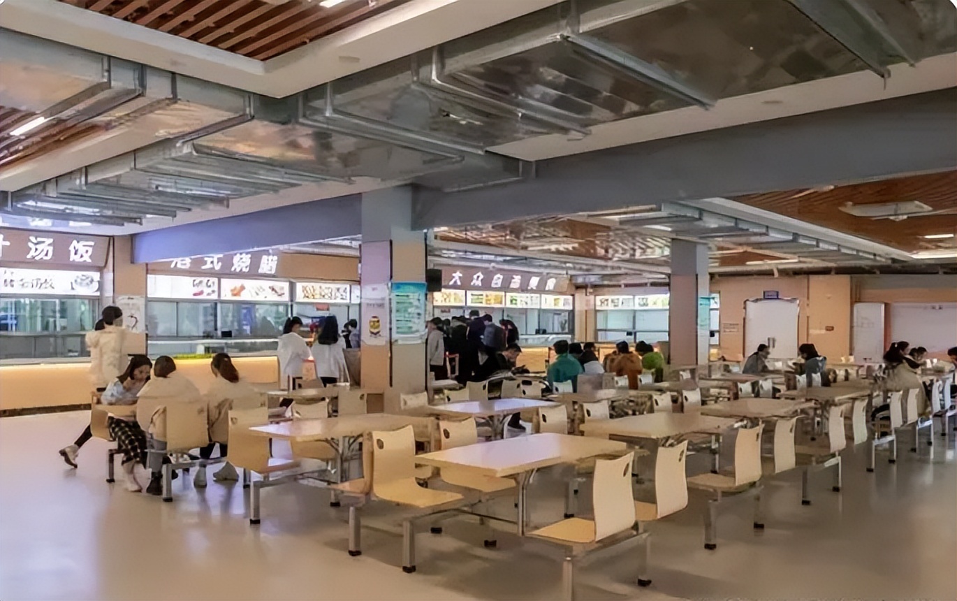 学校食堂事件后续家长最新消息,学校食堂与外卖员打起来事件新闻