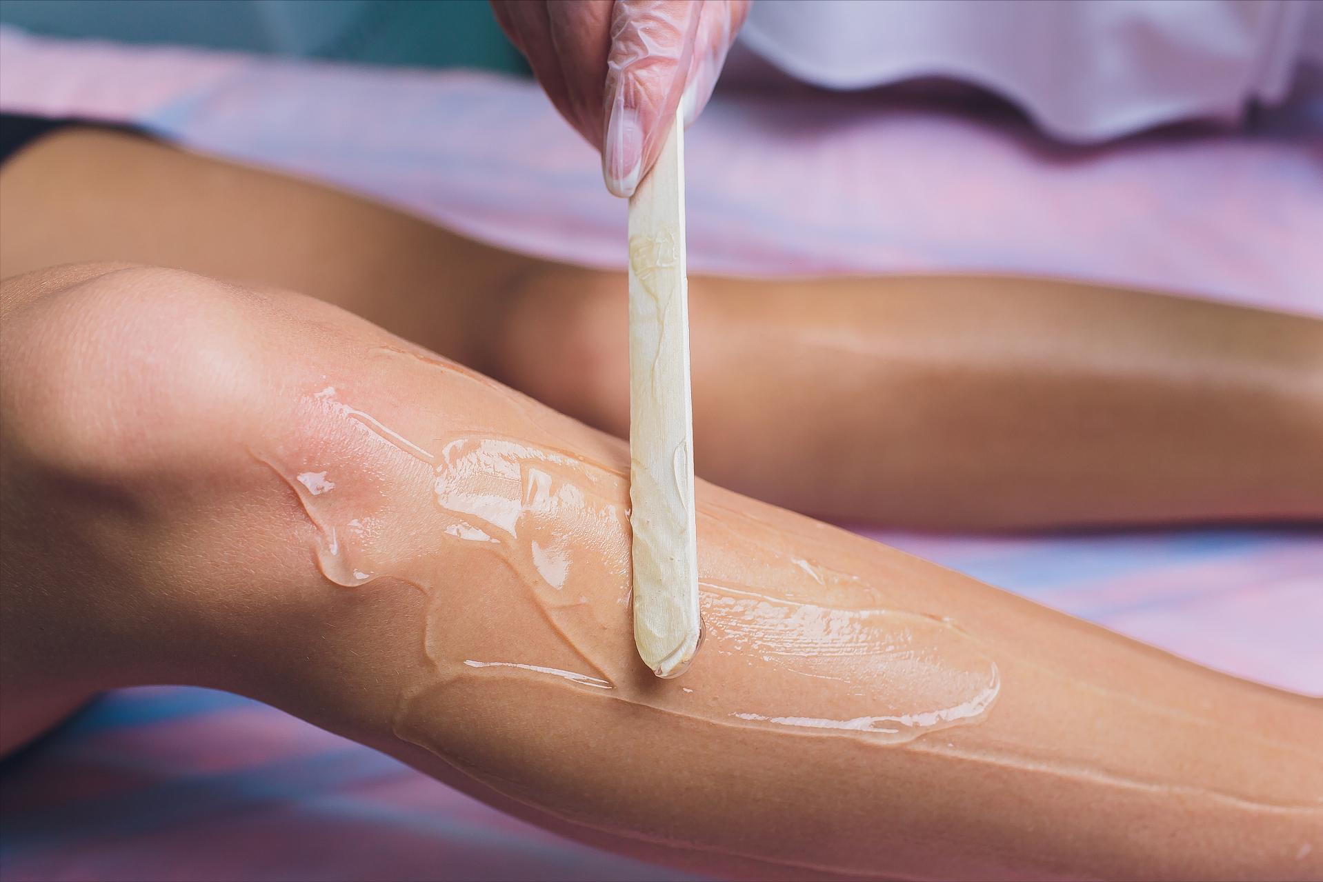 怎样预防身体毛毛脱落,洗澡后腿部掉皮屑是怎么回事