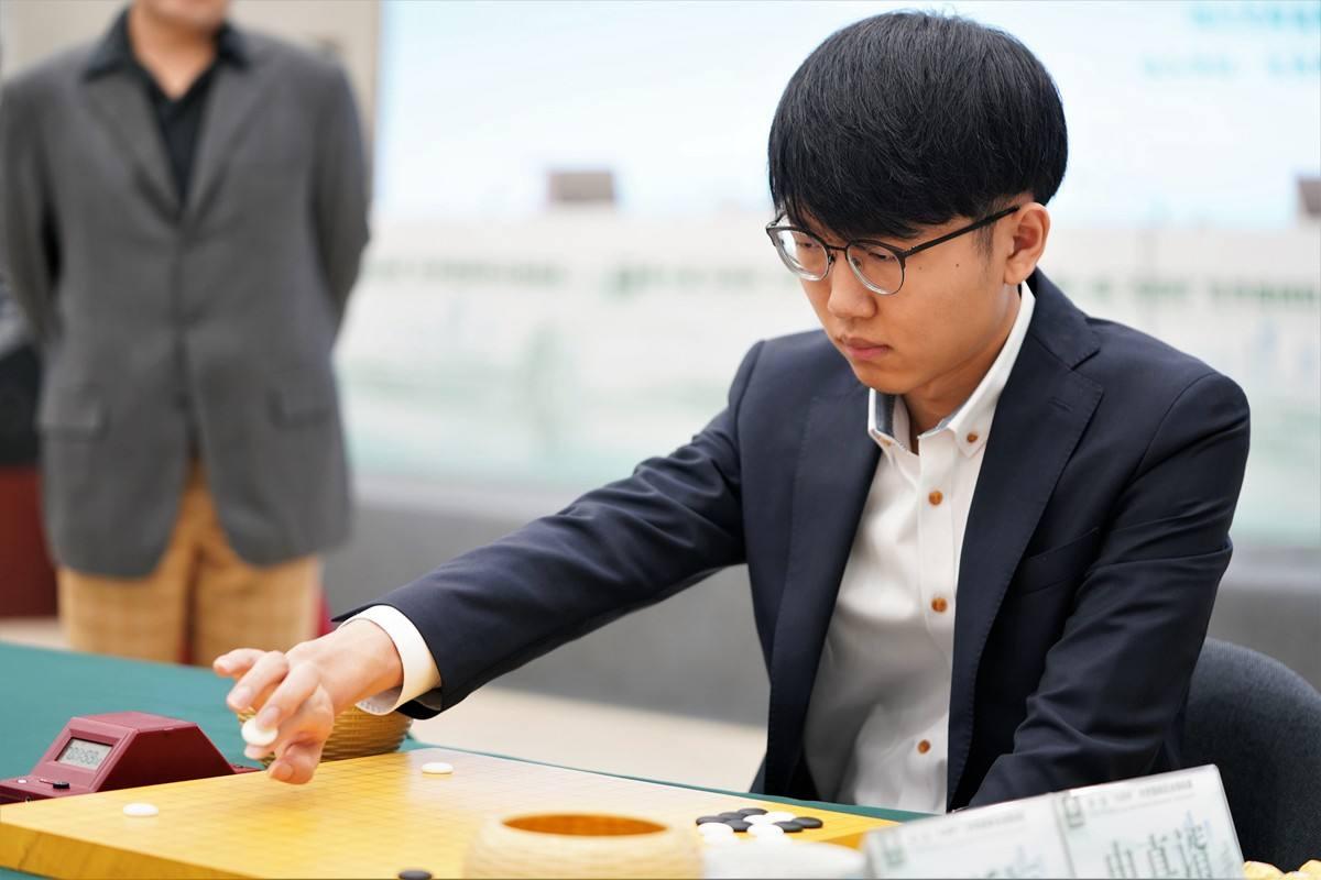 中韩三冠,中日对抗赛三冠王