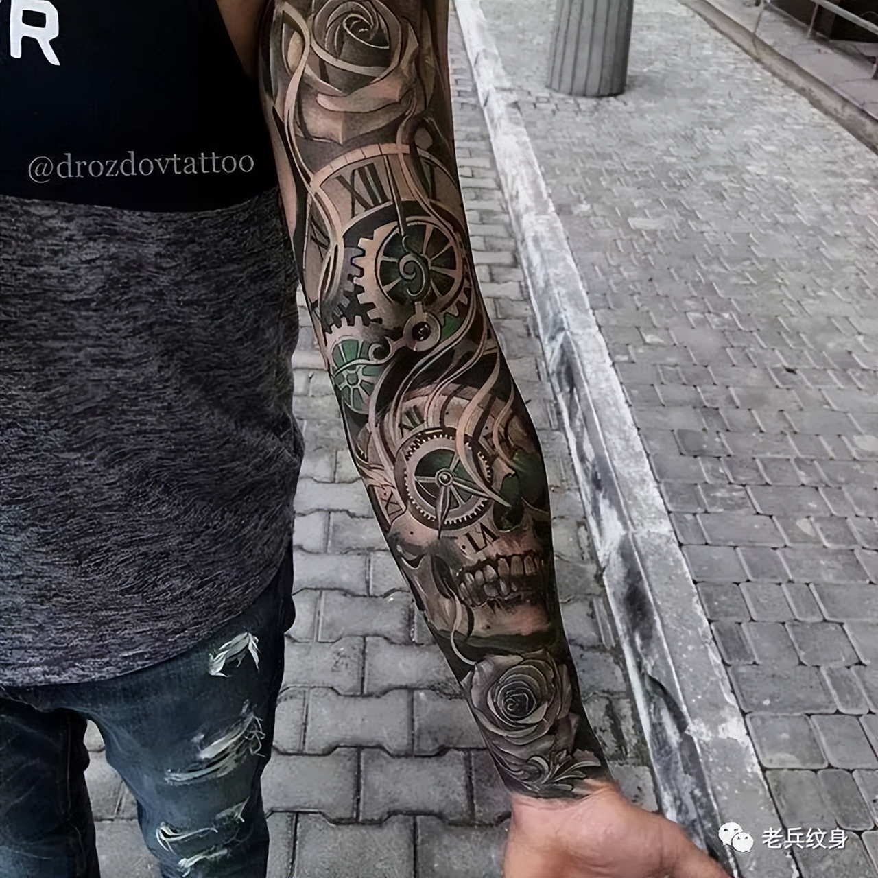 花臂纹身彩臂,花臂一次性纹好还是分次纹好