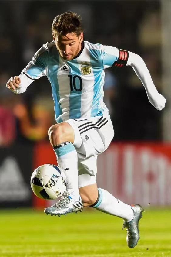 茉莉写作营287期:李铁:铁在烧