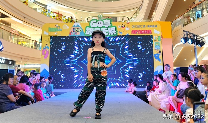 百名萌娃才艺大赛,六岁萌娃才艺展示萌翻全场