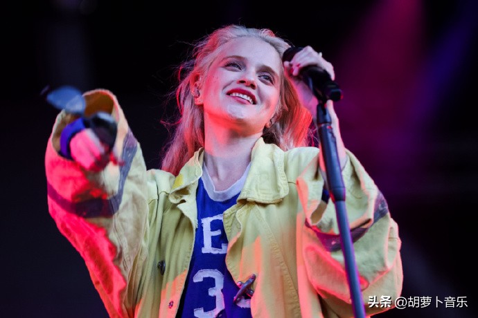 mileycyrus首周,mileycyrus多久出专辑好