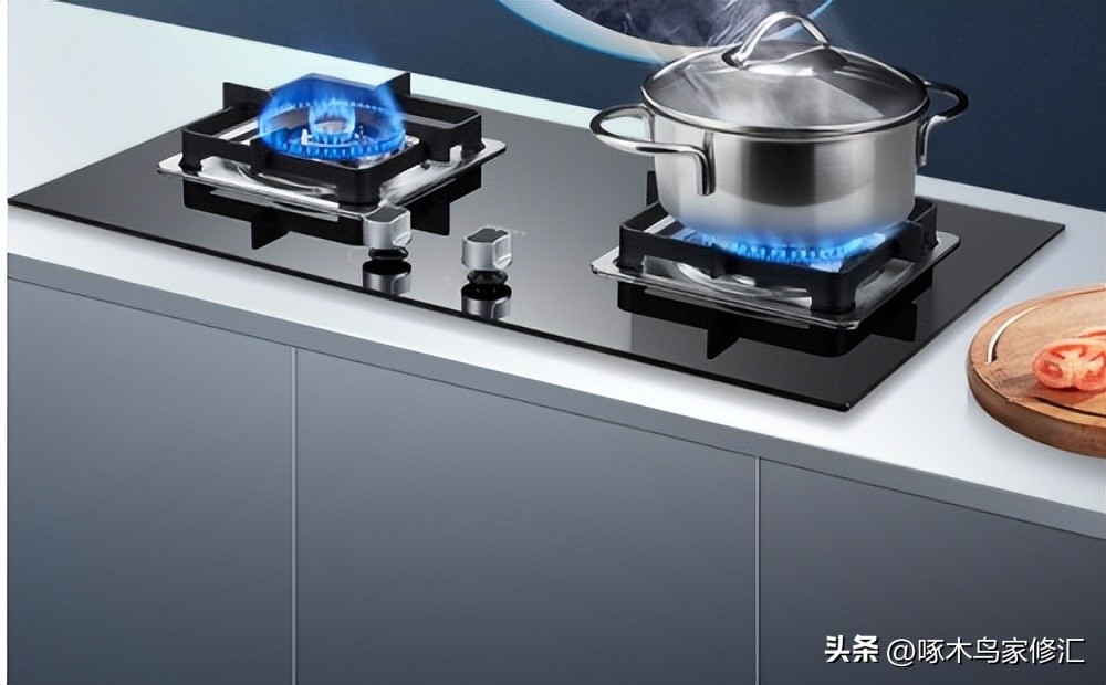 燃气灶有气有火花打不燃,燃气灶进水了打不燃怎么办
