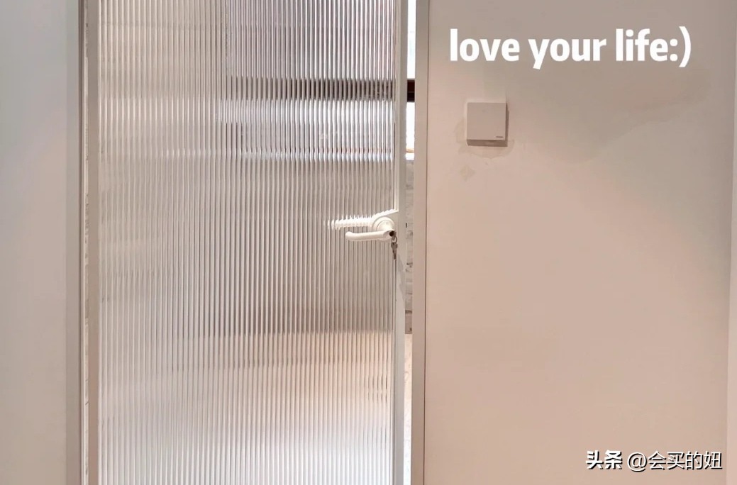 长虹玻璃门注意事项,长虹隔断玻璃门避免踩坑