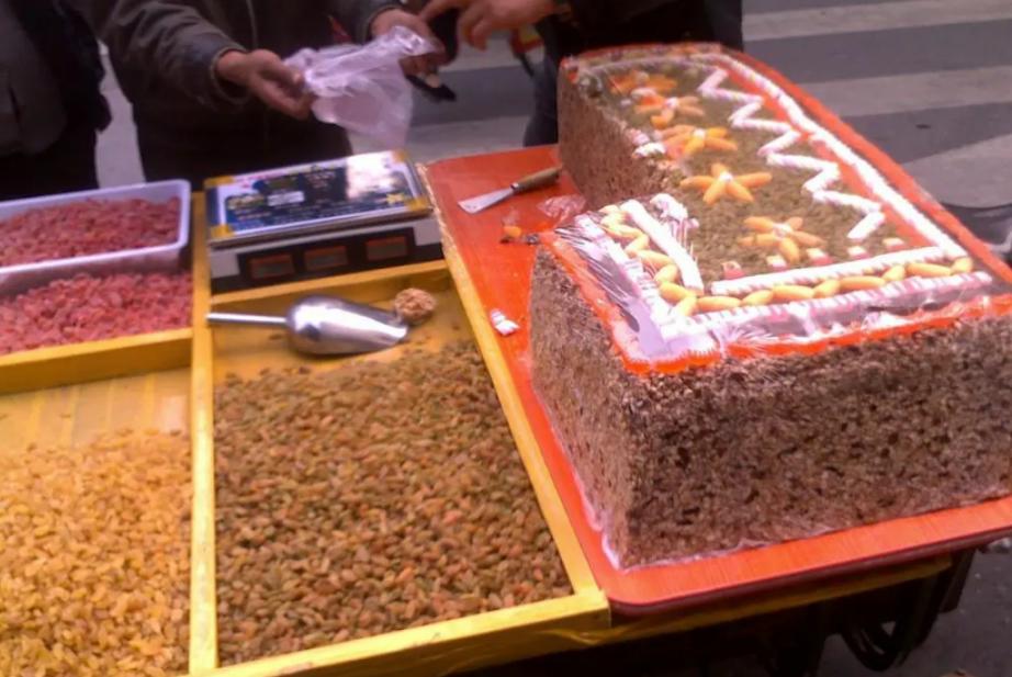 天价切糕为何消失的无影无踪,天价切糕所反映的社会现象