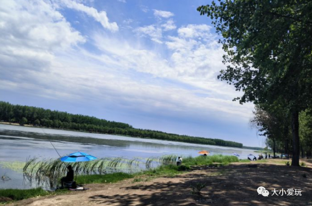 滨河公园带娃玩水,推荐一个好地方滨河公园