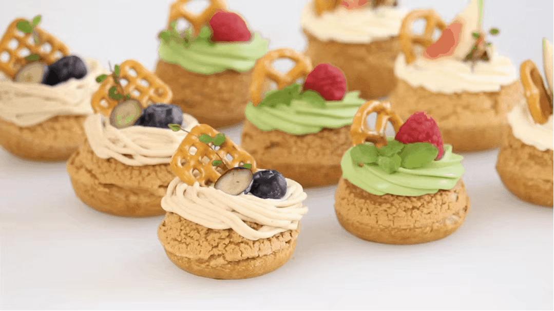 酥皮泡芙烤出来有点塌是怎么回事,泡芙不脆出炉后还塌什么原因