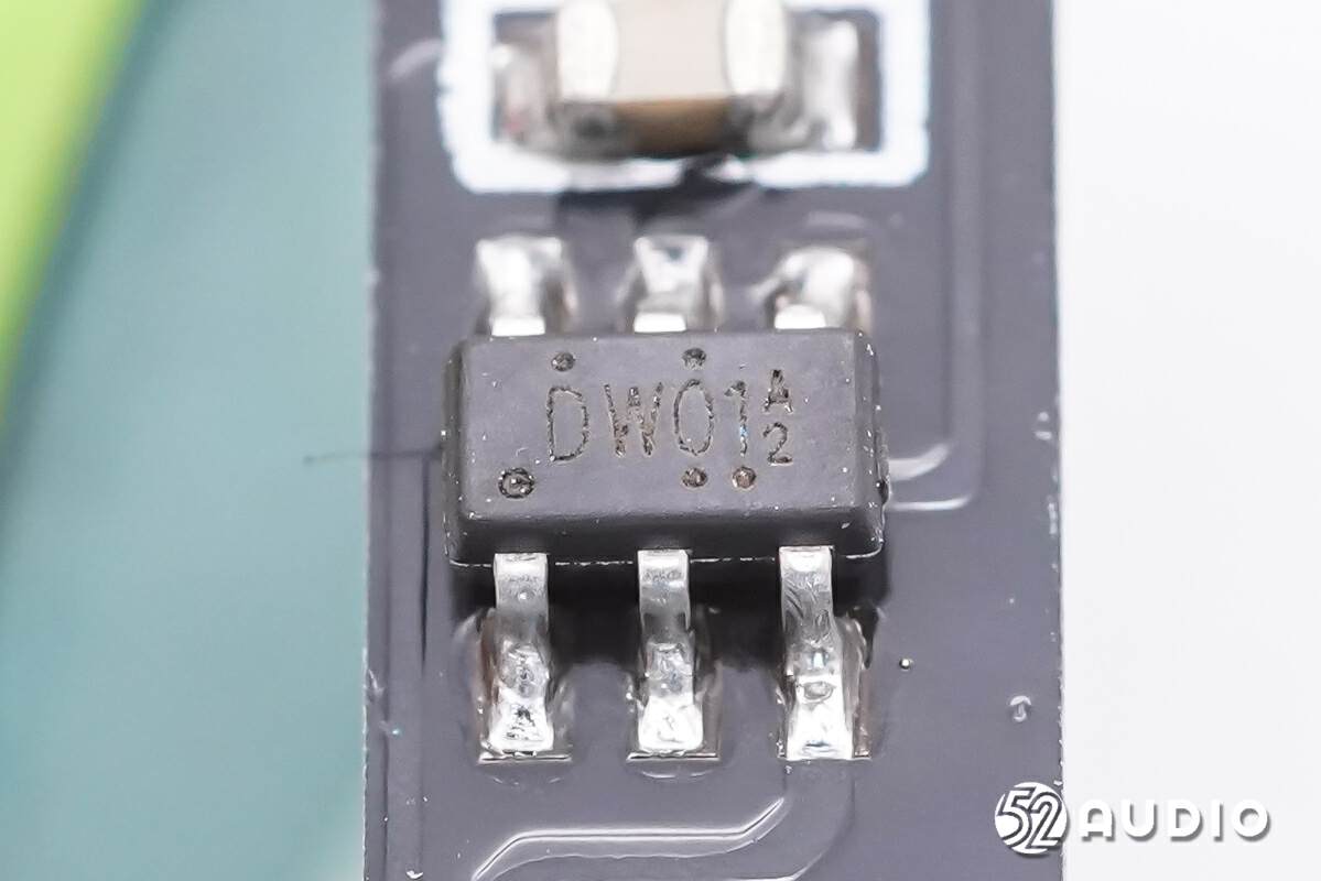 声莱克100蓝牙音箱拆解,赛塔林蓝牙音箱n100