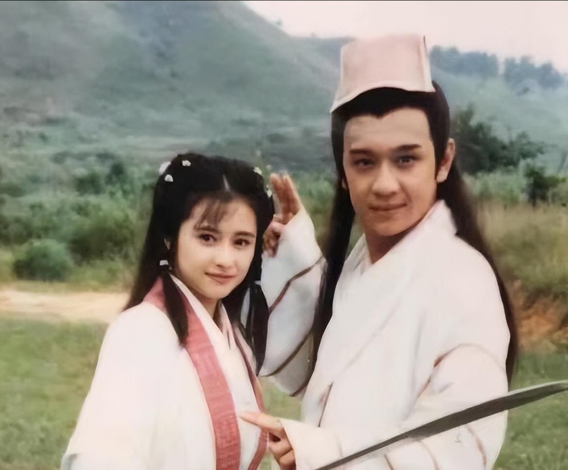 何美钿再次扮演钟灵,钟灵何美钿天龙八部图片