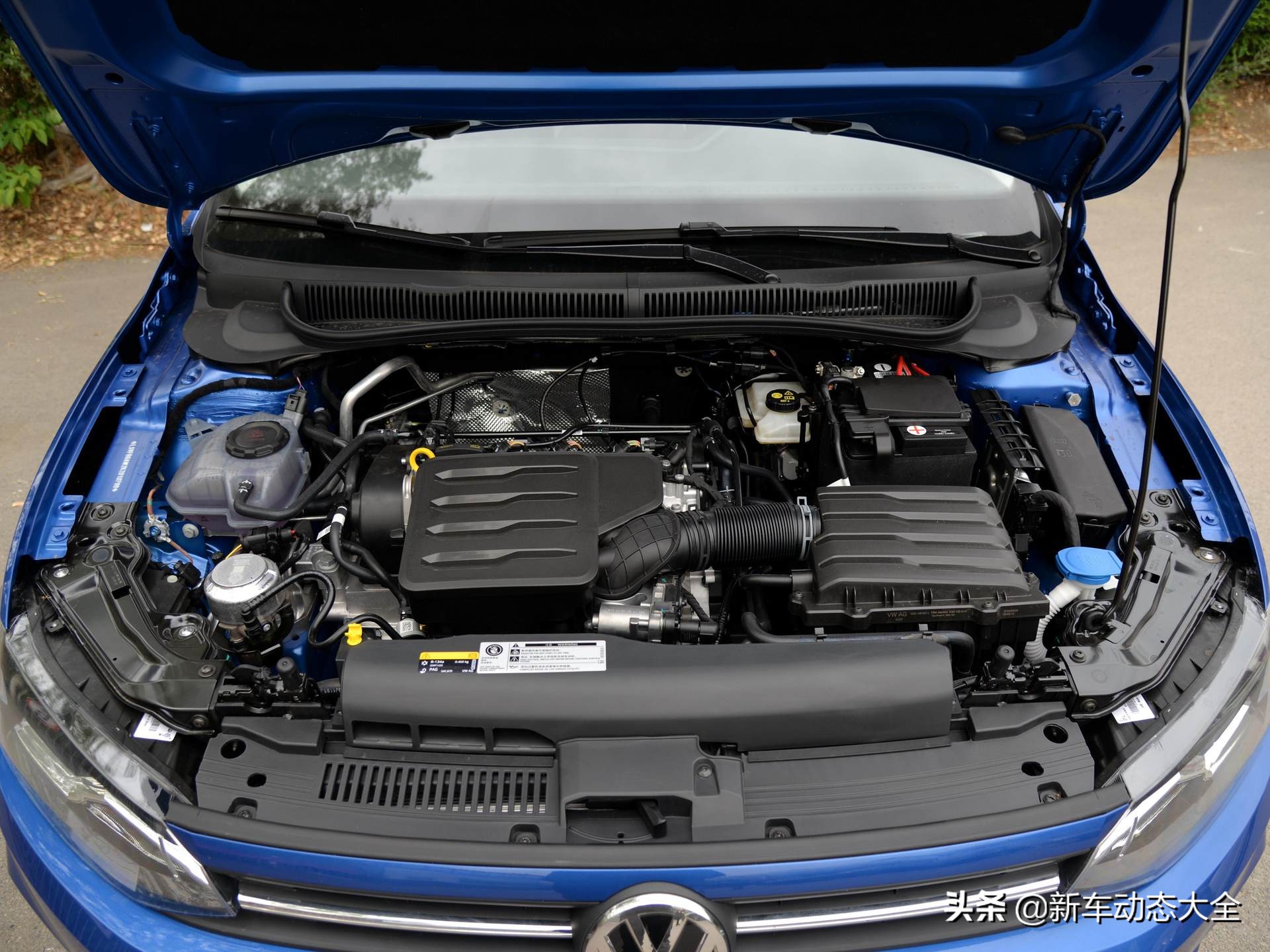 最新款polo的配置与价格,08年大众polo三厢蓝色1.6