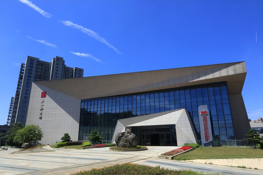 全球学子嘉游赣|千年古邑崇文尚学，中国博士县有个博士馆