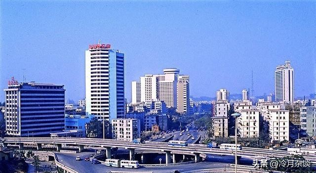 广州黑老大身背30多项罪名,广州黑老大获刑18年