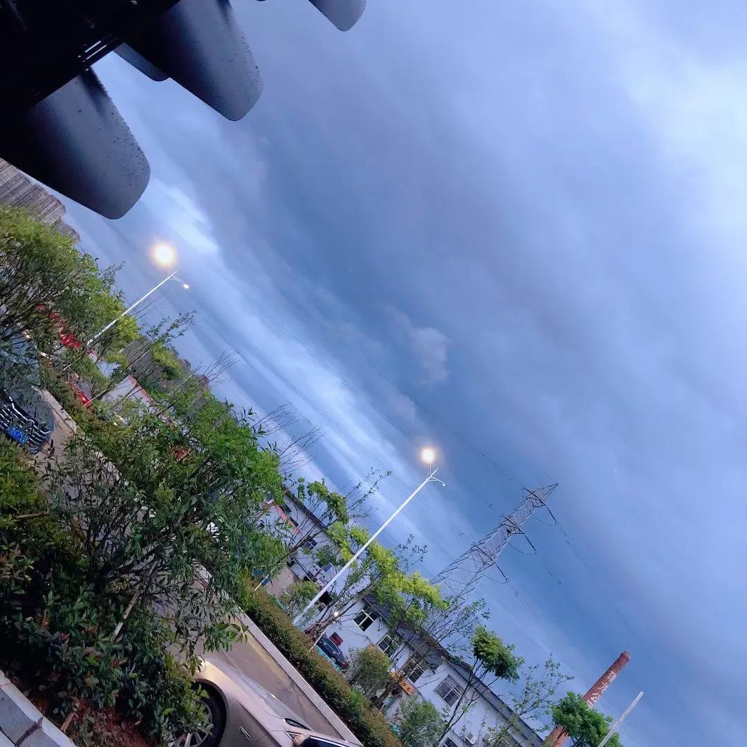 谨以此歌献给8090后,陷入以贷养贷的困境