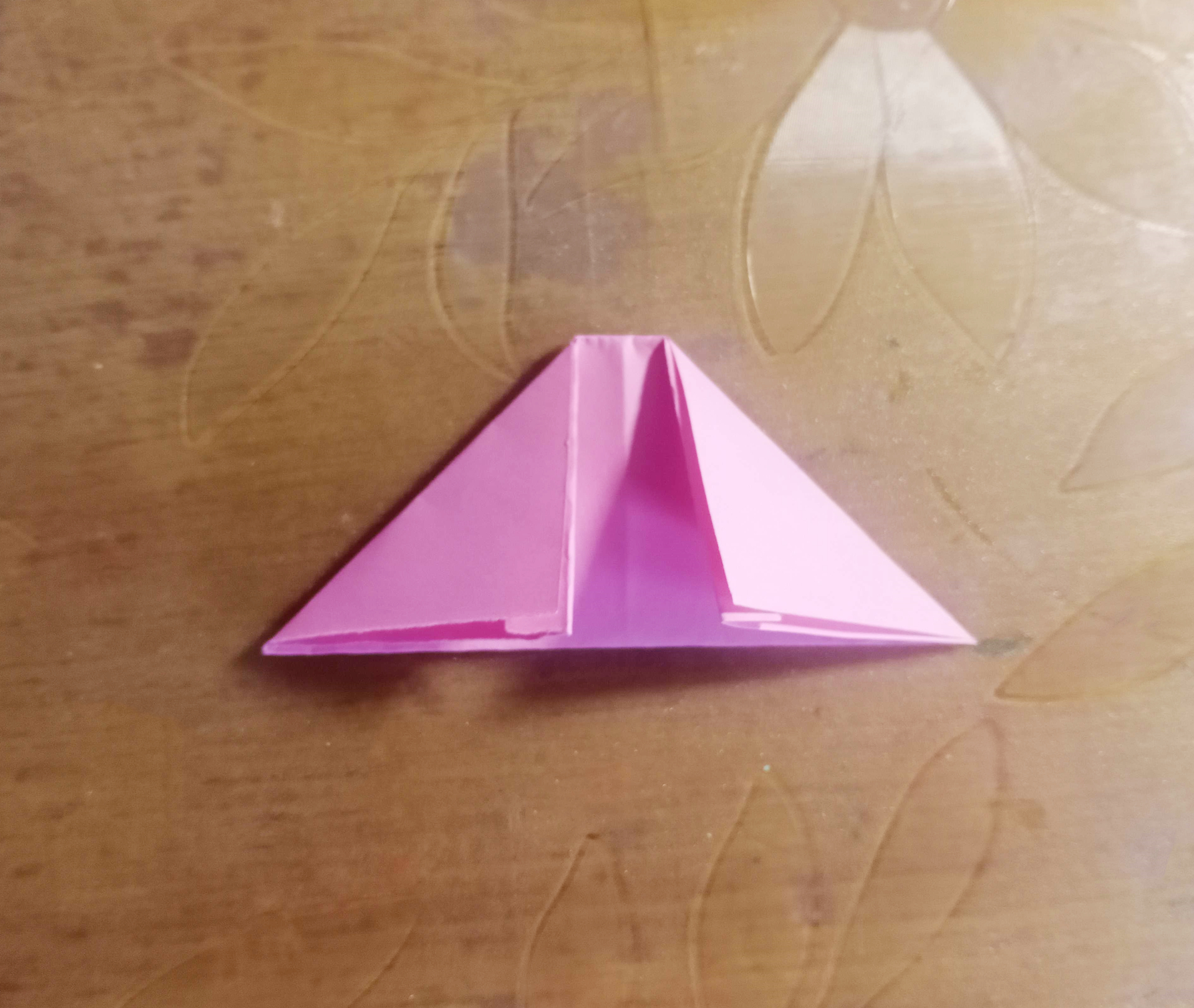 用纸折爱心气球,爱心气球怎么折