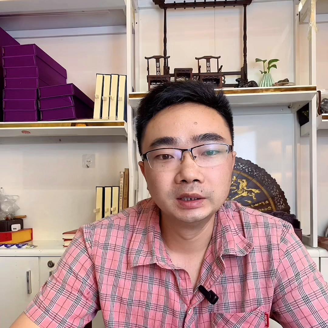 非国标红木材质的家具分类，虽多数不及国标红木材质稳定，...