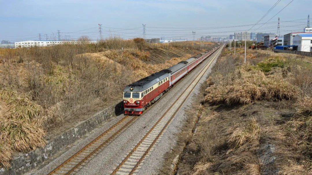 再见k歌翻唱,再见k歌伴奏