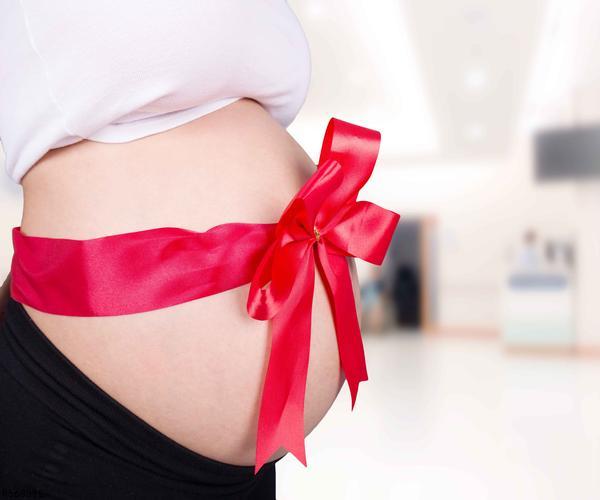 月经推迟超过二十天什么原因,月经推迟的原因和正常推迟时间