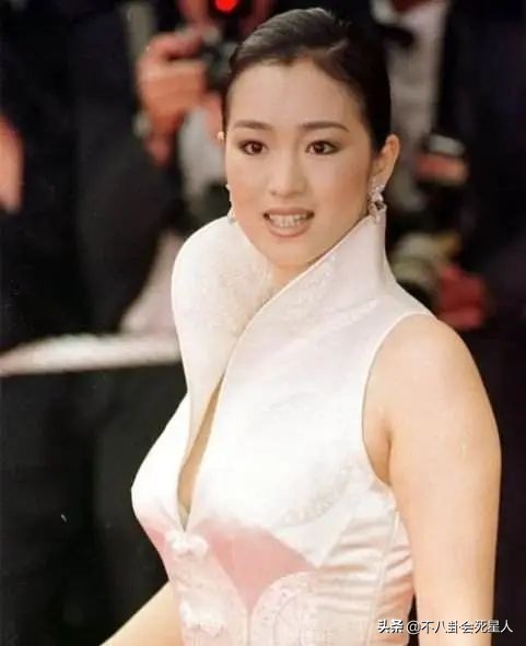 纸片人梨形身材,纸片人珠圆玉润