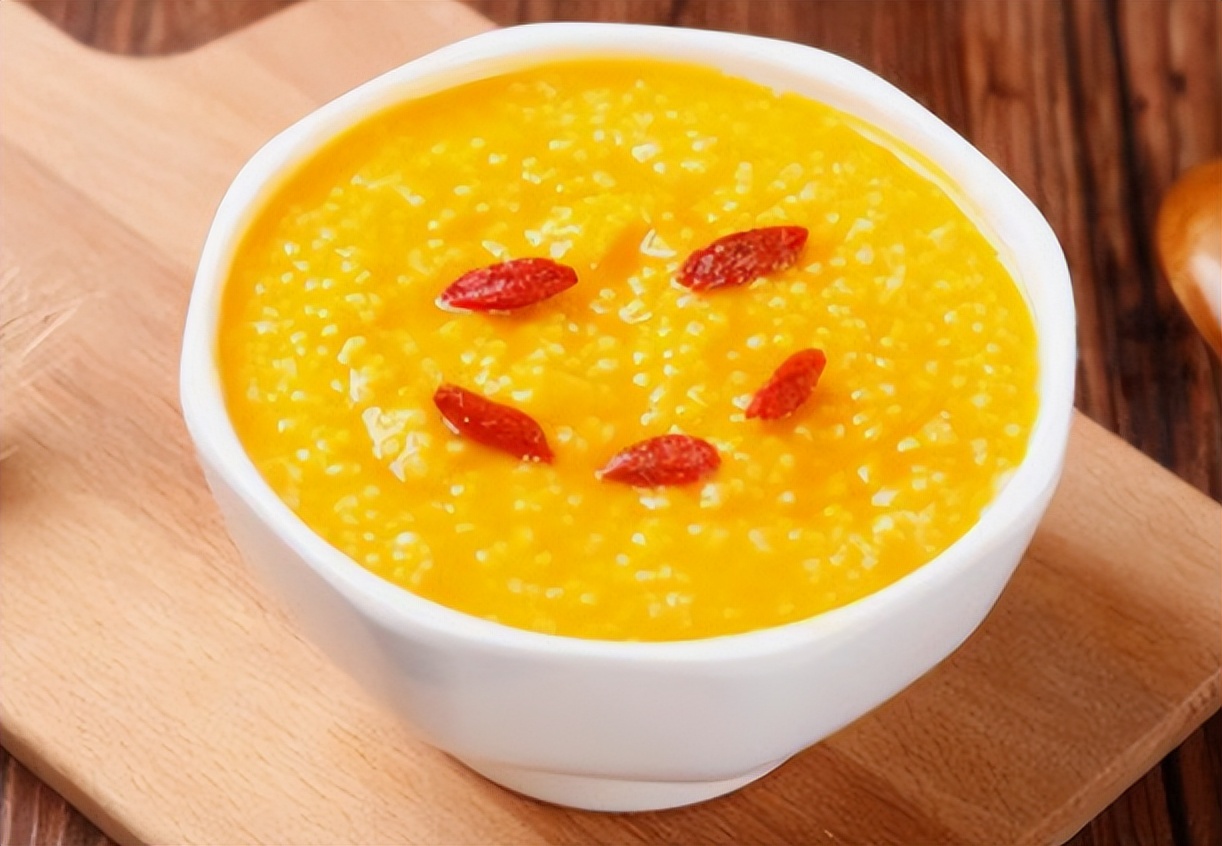 脾胃又热又寒怎么调理,一到冬天脾胃虚寒是怎么回事