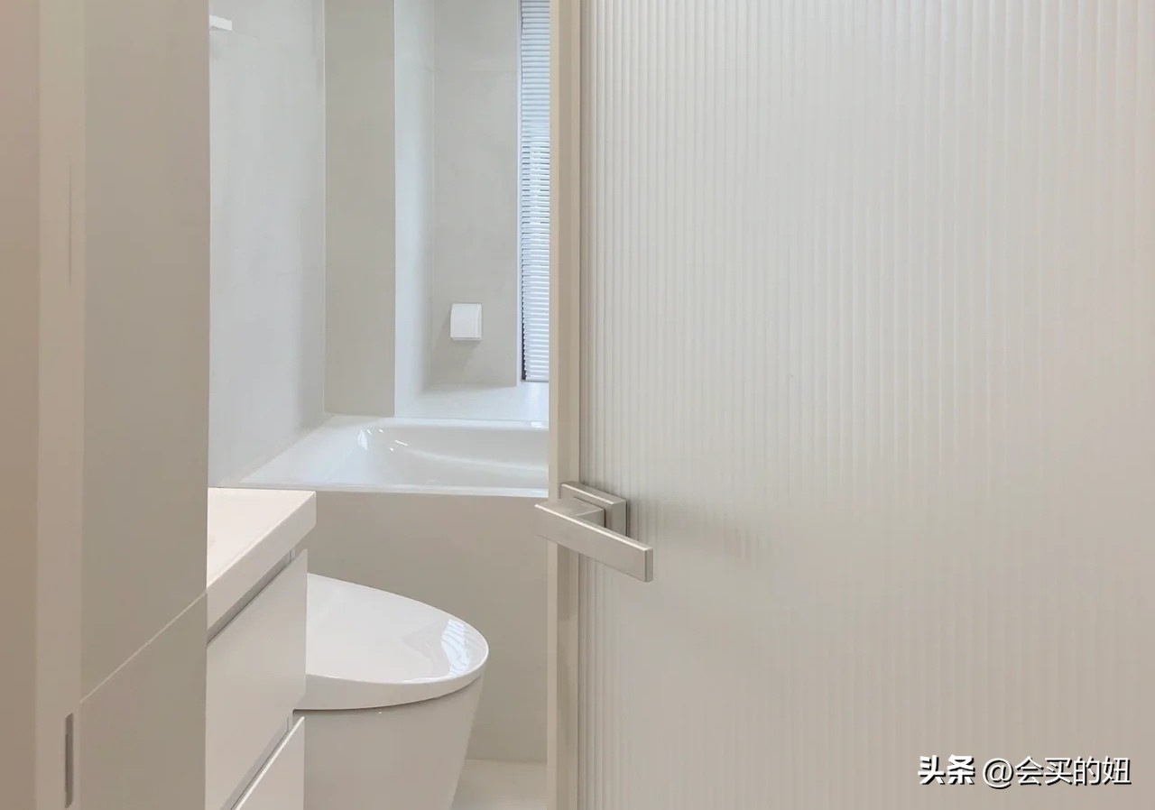 长虹玻璃门注意事项,长虹隔断玻璃门避免踩坑