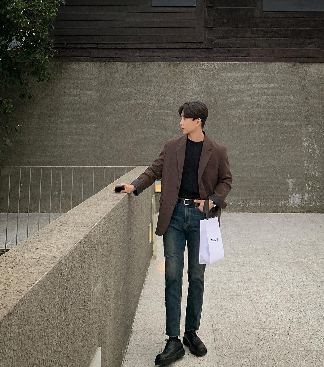 同样是穿西装为啥有的人上档次,为什么现在穿西装很时髦