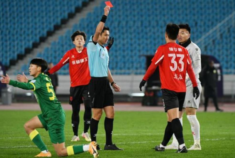 马宁裁判在国际上属于什么水平,马宁执教过哪些世界杯比赛